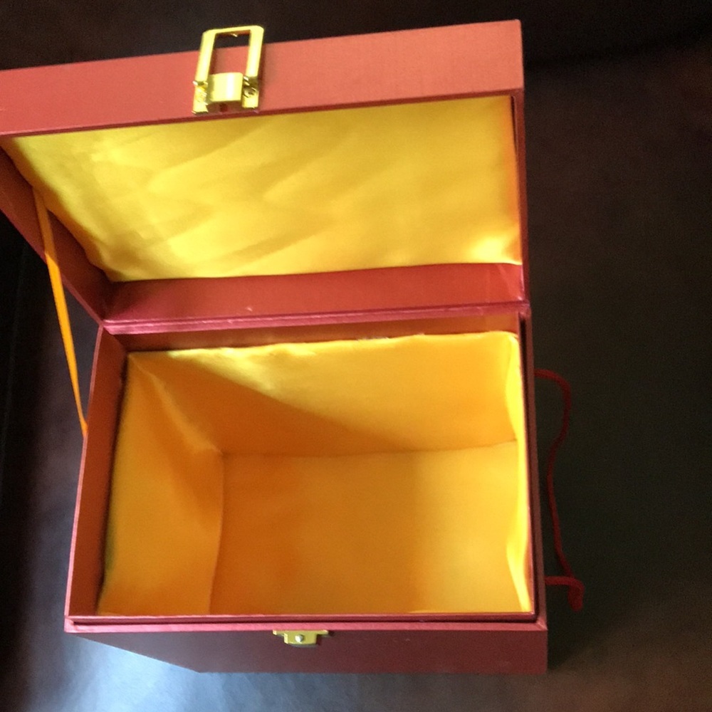 Rare accent item- golden cow. - Picture 8 of 9
